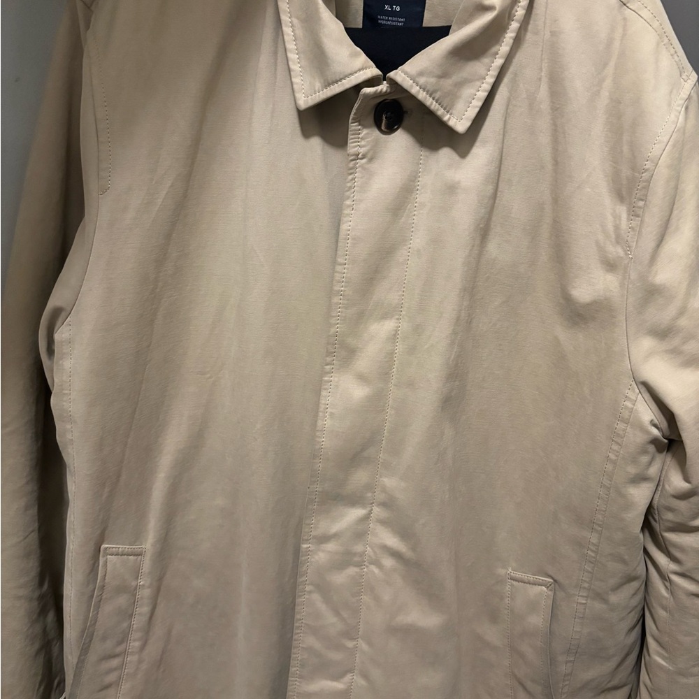 GAP Tan Trench Coat with Classic Design